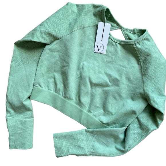 Vitae Apparel Recharge LS Crop Top Lime Green Women's Size: M - Picture 2 of 6